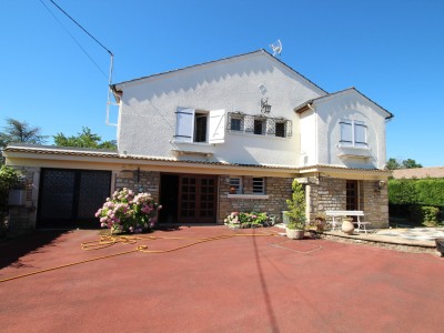 MAISON A VENDRE - TOURNUS - 177 m2 - 285000 €