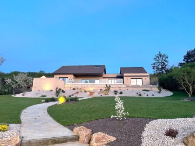 PROPRIETE A VENDRE - GIVRY - 220 m2 - 1290000€