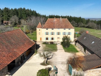 PROPRIETE A VENDRE - CLUNY - 481 m2 - 999000€