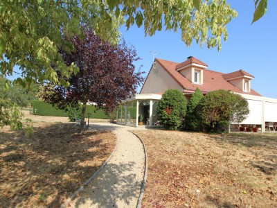MAISON A VENDRE - ST GENGOUX LE NATIONAL - 132 m2 - 349 000 &euro;