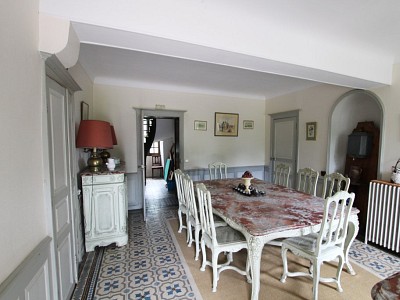 PROPRIETE DE FAMILLE A VENDRE - AUTUN - 500 m2 - 935000 €