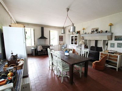 PROPRIETE DE FAMILLE A VENDRE - AUTUN - 500 m2 - 935000 €