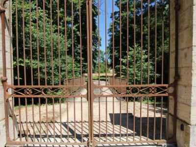CHATEAU A VENDRE - TOURNUS - 697 m2 - 1 700 000 &euro;