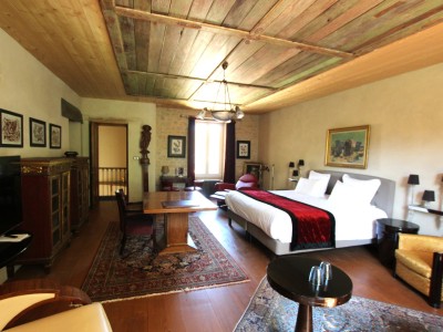 CHATEAU A VENDRE - TOURNUS - 697 m2 - 1 700 000 &euro;