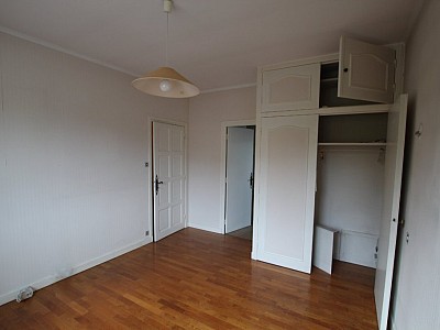 LOCAL D ACTIVITE A VENDRE - SENNECEY LE GRAND - 2440 m2 - 620 000 €