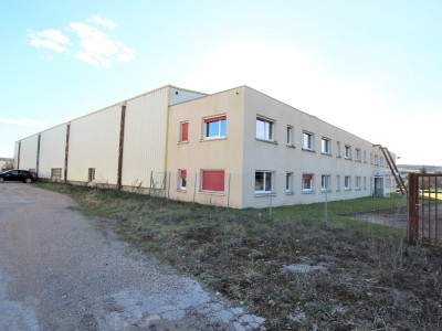 LOCAL INDUSTRIEL - TOURNUS - 3693 m2 - VENDU