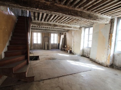 IMMEUBLE DE RAPPORT - TOURNUS - 113 m2 - VENDU