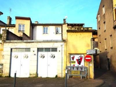 IMMEUBLE DE RAPPORT A VENDRE - TOURNUS - 261 m2 - 340000 €