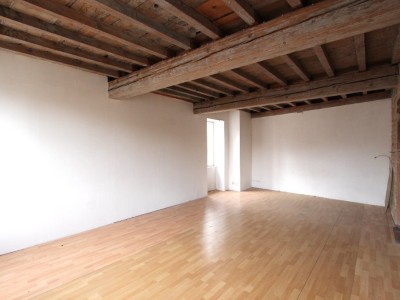 IMMEUBLE DE RAPPORT A VENDRE - TOURNUS - 246 m2 - 350 000 €