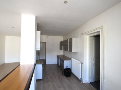 IMMEUBLE DE RAPPORT A VENDRE - TOURNUS - 162 m2 - 205�000�&euro;