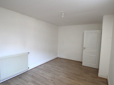 IMMEUBLE DE RAPPORT A VENDRE - TOURNUS - 162 m2 - 205�000�&euro;