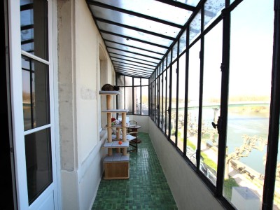 LOFT A VENDRE - TOURNUS - 160 m2 - 315�000�&euro;