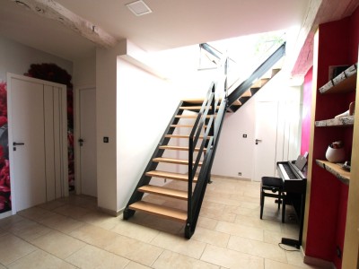 LOFT A VENDRE - TOURNUS - 160 m2 - 315�000�&euro;
