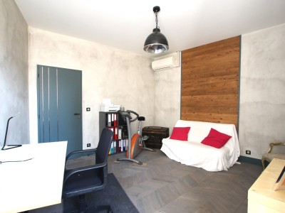 LOFT A VENDRE - TOURNUS - 160 m2 - 315�000�&euro;