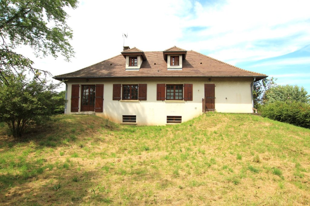 MAISON - CUISERY - 132 m2 - VENDU