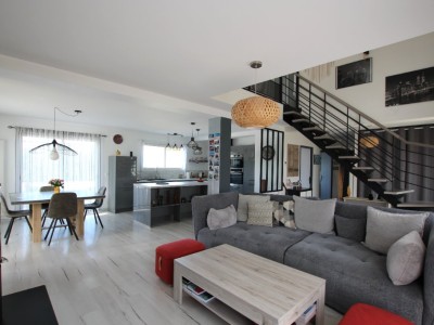 MAISON A VENDRE - CUISERY - 150 m2 - 365000€