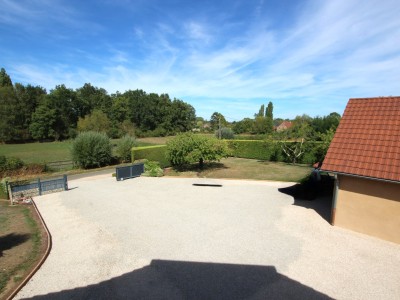 MAISON A VENDRE - CUISERY - 104 m2 - 395 000 €