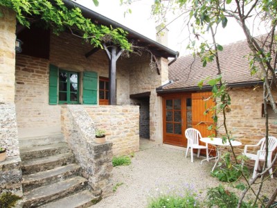 MAISON - ETRIGNY - 160 m2 - VENDU