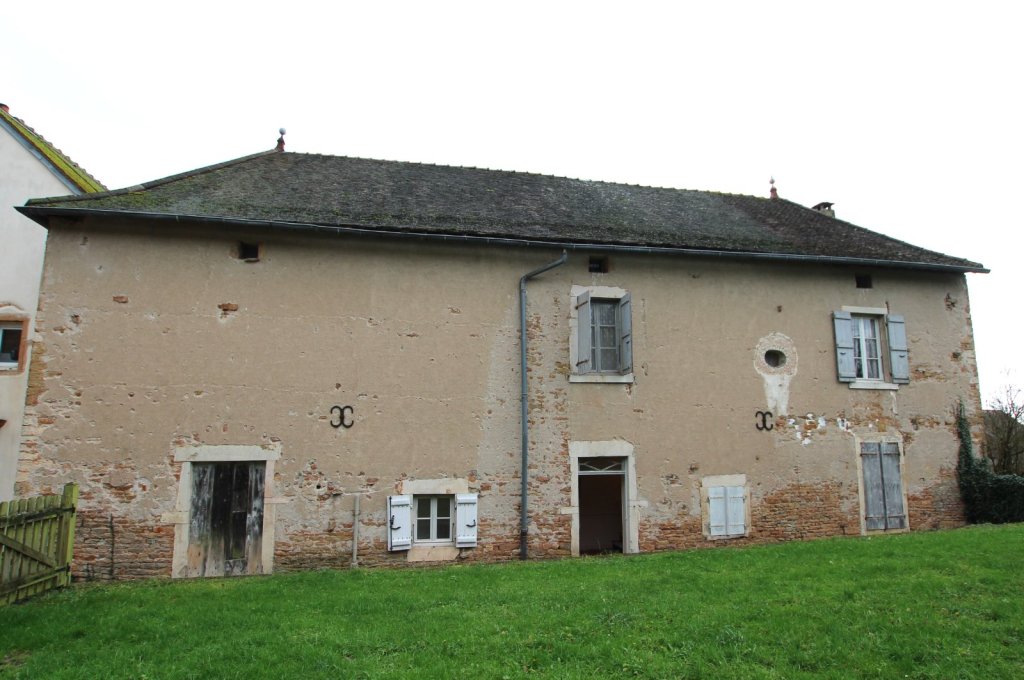 MAISON - ETRIGNY - 144 m2 - VENDU