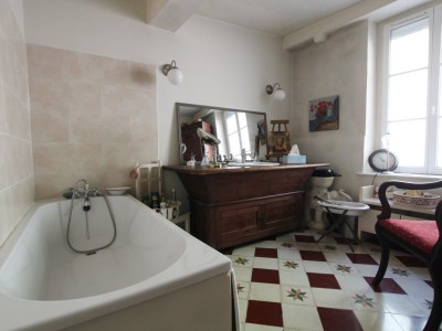 MAISON A VENDRE - TOURNUS - 129 m2 - 198000 €