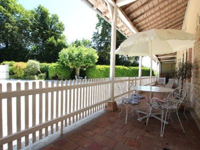 MAISON A VENDRE - LOUHANS - 234 m2 - 385000€