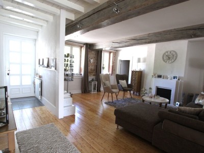 MAISON A VENDRE - LOUHANS - 234 m2 - 385000€