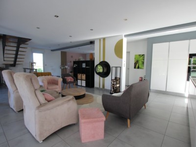 MAISON A VENDRE - MACON - 223 m2 - 589 000 &euro;