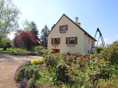 MAISON A VENDRE - SENNECEY LE GRAND - 151 m2 - 349 000 €