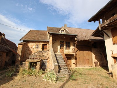 PROPRIETE A VENDRE - SENNECEY LE GRAND - 585 m2 - 226 000 €