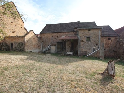 PROPRIETE A VENDRE - SENNECEY LE GRAND - 585 m2 - 226 000 €