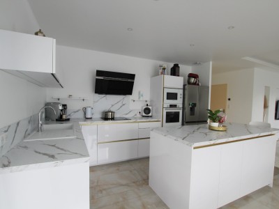 MAISON - SIMANDRE - 141 m2 - 299000 €