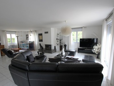 MAISON A VENDRE - ST GENGOUX LE NATIONAL - 202 m2 - 585 000 &euro;