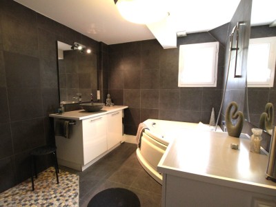MAISON A VENDRE - ST GENGOUX LE NATIONAL - 202 m2 - 585 000 &euro;