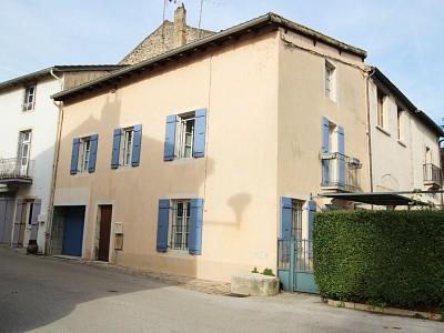 MAISON DE VILLE A VENDRE - TOURNUS - 88 m2 - 270000 €