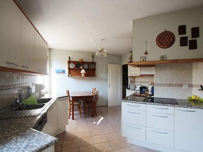 MAISON - TOURNUS - 229 m2 - 298000 €