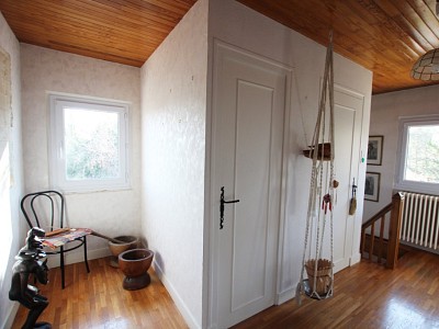 MAISON - TOURNUS - 229 m2 - 298000 €