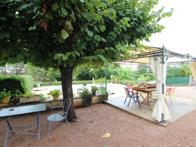 PROPRIETE A VENDRE - TOURNUS - 241 m2 - 520000 €