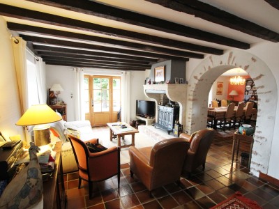 PROPRIETE A VENDRE - TOURNUS - 241 m2 - 520000 €
