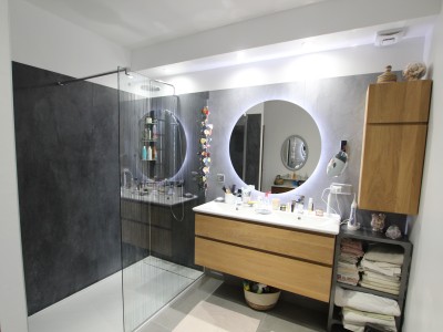 PROPRIETE A VENDRE - TOURNUS - 241 m2 - 520000 €