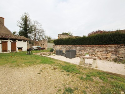 MAISON A VENDRE - TOURNUS - 163 m2 - 225000 €