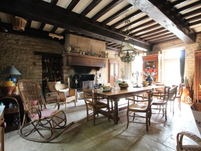 MAISON A VENDRE - TOURNUS - 151 m2 - 298000 €