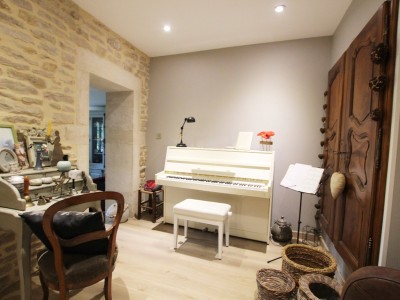 MAISON A VENDRE - TOURNUS - 151 m2 - 298000 €