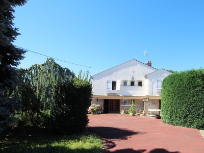 MAISON A VENDRE - TOURNUS - 177 m2 - 285000 €