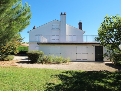 MAISON A VENDRE - TOURNUS - 177 m2 - 285000 €