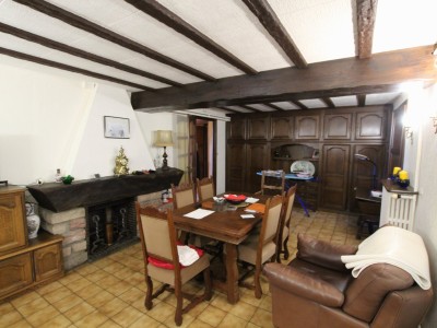 MAISON A VENDRE - TOURNUS - 177 m2 - 285000 €