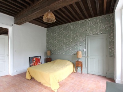 MAISON A VENDRE - TOURNUS - 255 m2 - 205000€