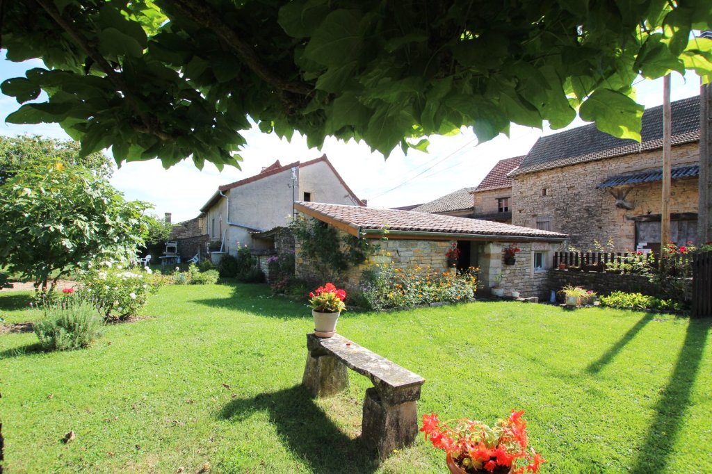 MAISON - MANCEY - 87 m2 - VENDU