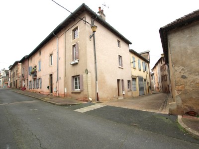 MAISON A VENDRE - TOURNUS - 104 m2 - 95000€