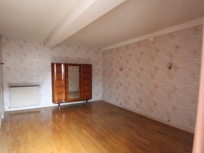 MAISON A VENDRE - TOURNUS - 104 m2 - 95000€