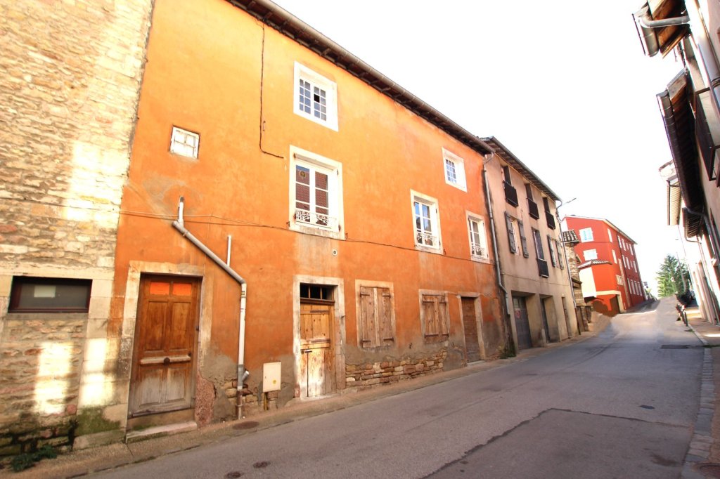 MAISON - TOURNUS - 114 m2 - VENDU
